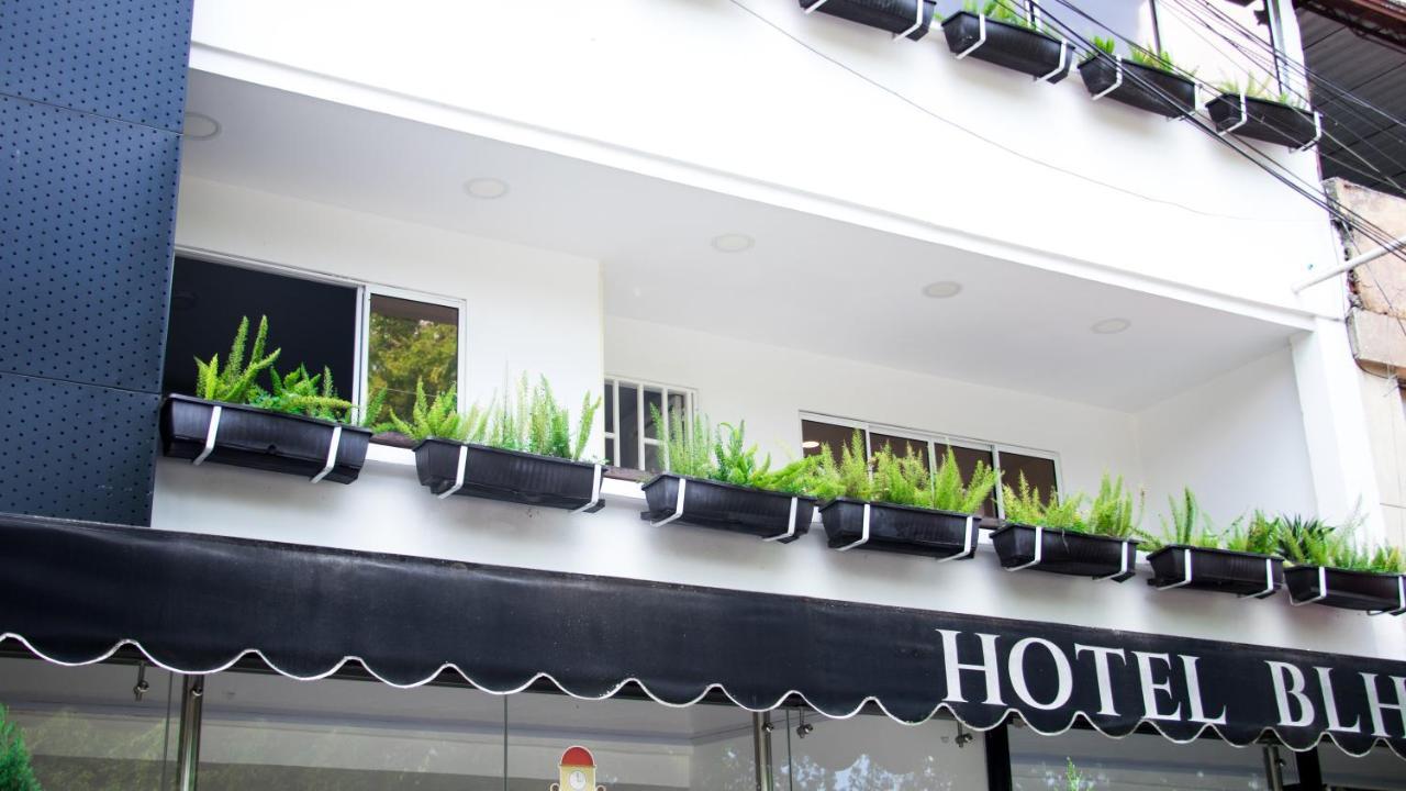 בוקארמנגה Blh Business Loft Hotel מראה חיצוני תמונה